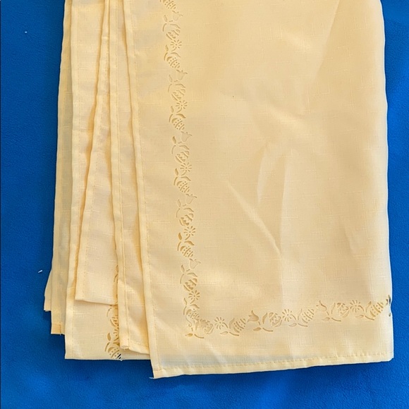 Other - Tablecloth Spring Laser Like/Cut Design 58” x 81”